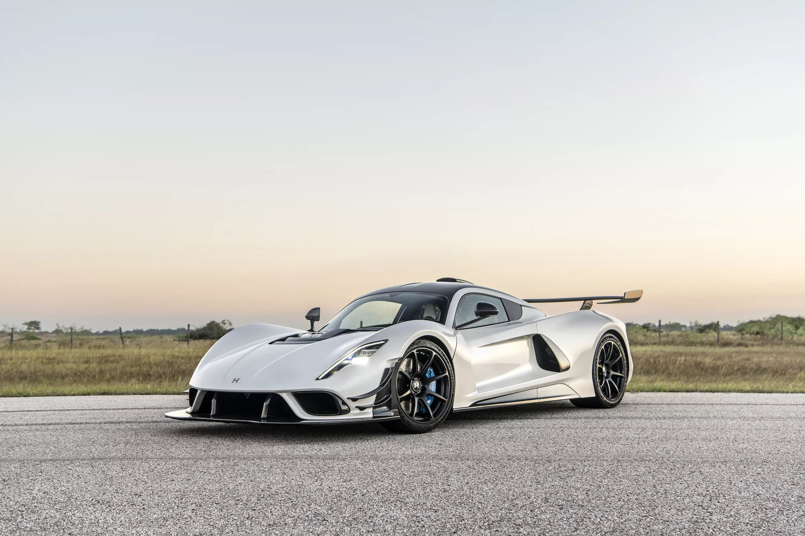 Hennessey Venom F5 Revolution on Forgeline One Piece Forged Monoblock GE1R 5-Lug Wheels