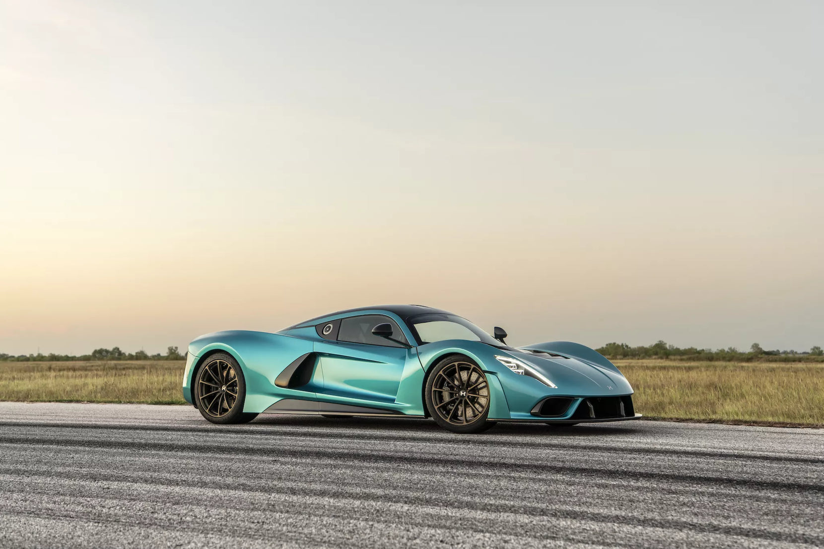 Hennessey Venom F5 on Forgeline One Piece Forged Monoblock GT1 5-Lug Wheels