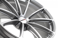 GT1 5-Lug Finished in Satin Hyper Silver, hub detail thumbnail