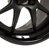 GA3R finished with Hyper Sliver center and Polished outer - Hub Detail thumbnail