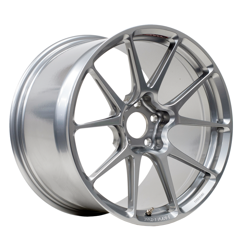 GS1R finished in Satin Black with Porsche Centerlock hub