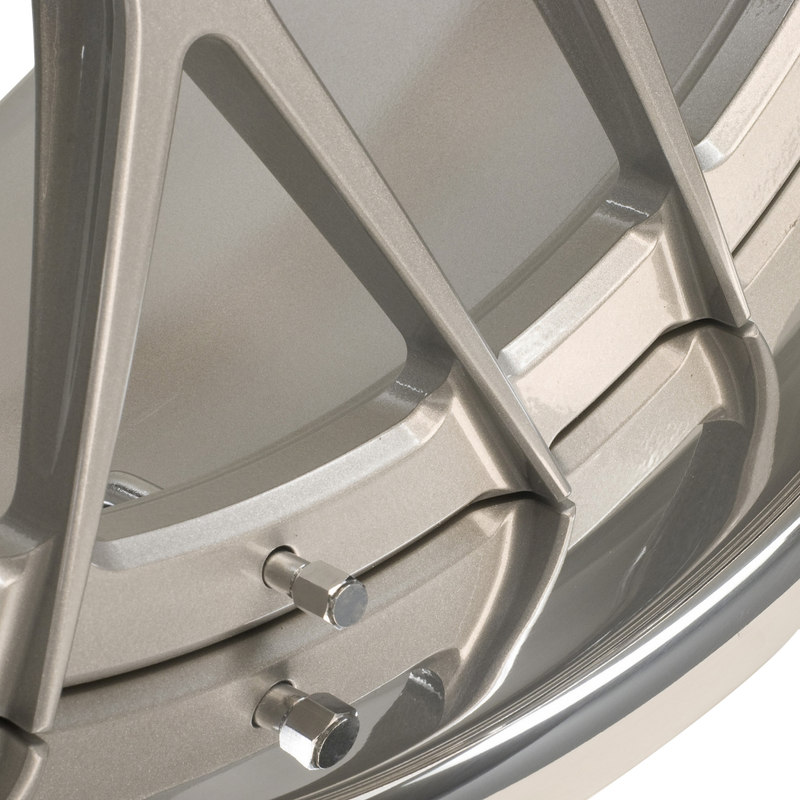 DE3C in finished with Silver center and Polished outer - filler detail