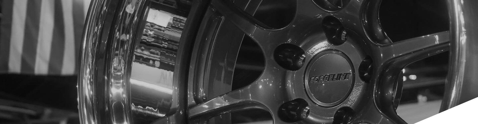 CUSTOM WHEELS