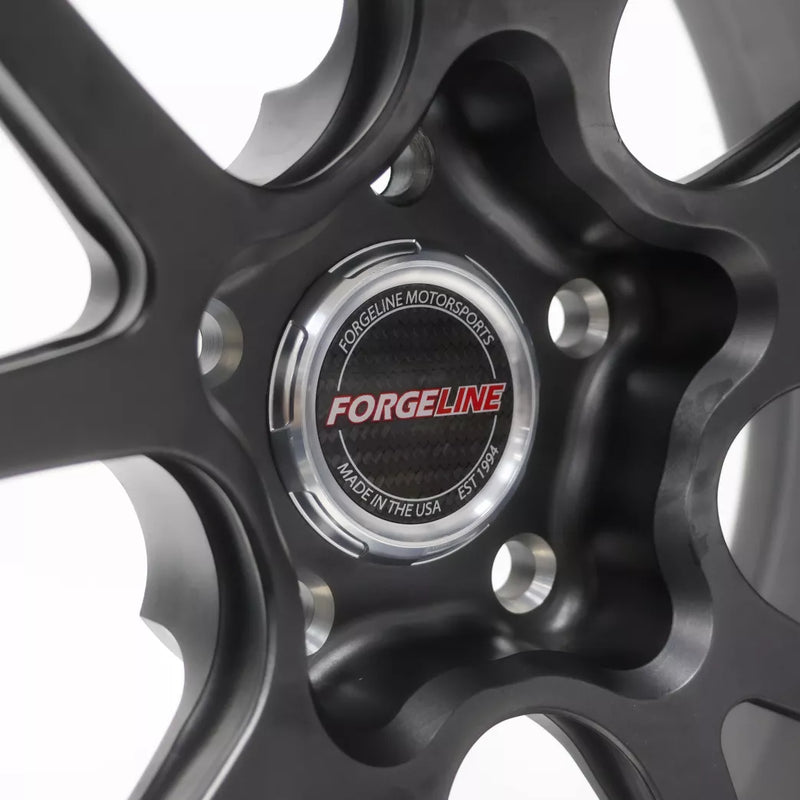 SMALL OPEN LUG SLEEK CARBON CAP