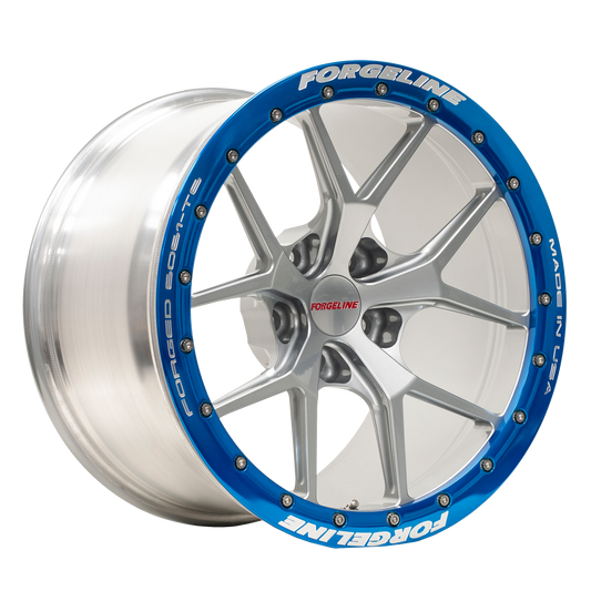 VX1R Beadlock finished in Hyper Silver with Transparent Blue Beadlock Ring