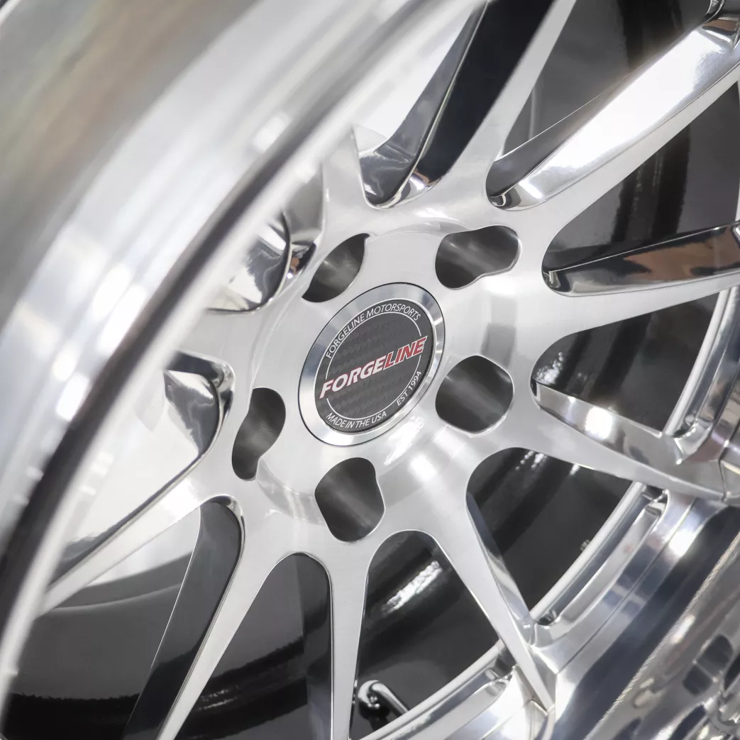 Polished Face With Brushed Accents